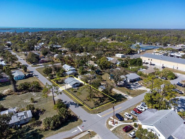 260 COCOANUT AVENUE, Englewood, FL 34223