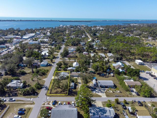 260 COCOANUT AVENUE, Englewood, FL 34223