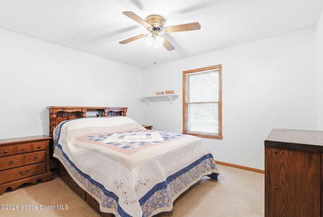 852 Lamplighter Drive NW, Palm Bay, FL 32907