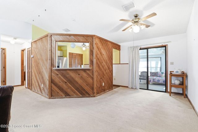 852 Lamplighter Drive NW, Palm Bay, FL 32907