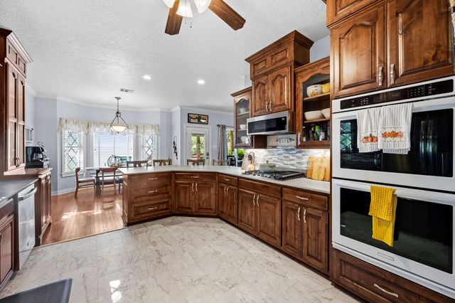 235 Mallard Point, Livingston, TX 77352