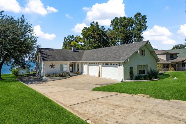 235 Mallard Point, Livingston, TX 77352