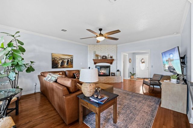 235 Mallard Point, Livingston, TX 77352