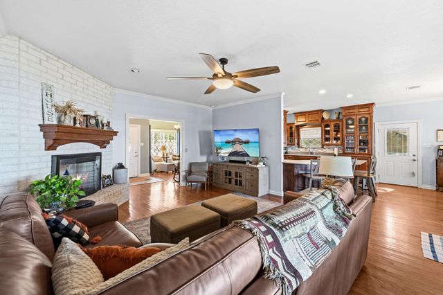 235 Mallard Point, Livingston, TX 77352