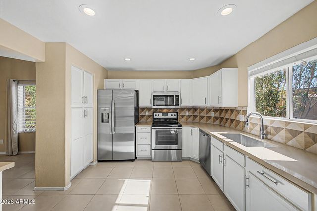 9053 W BANFF Lane, Peoria, AZ 85381
