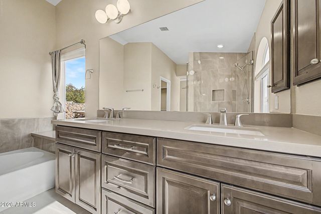 9053 W BANFF Lane, Peoria, AZ 85381