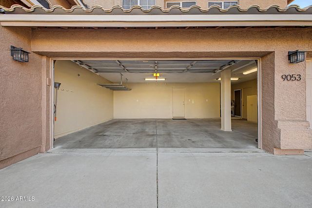 9053 W BANFF Lane, Peoria, AZ 85381