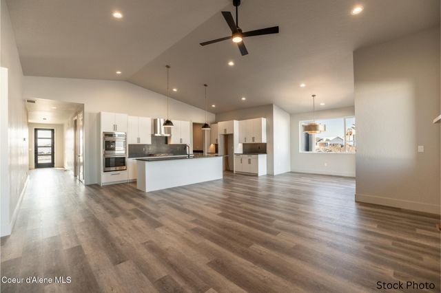 11734 N WOOLRIDGE WAY, Rathdrum, ID 83858