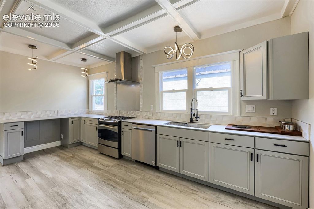 1827 N Weber Street, Colorado Springs, CO 80907 — photo 4
