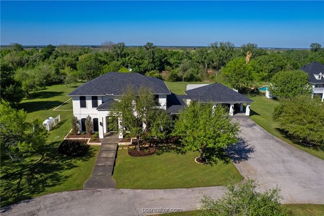 7576 River Ridge Drive, College Station, TX 77845