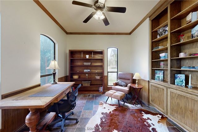 7576 River Ridge Drive, College Station, TX 77845
