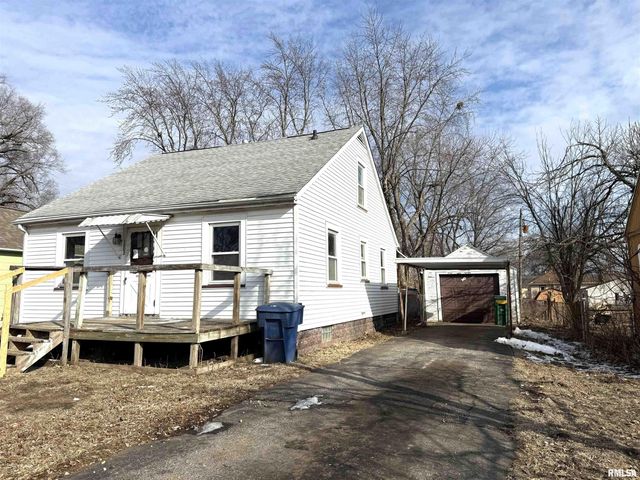 1802 QUAKER Street, Pekin, IL 61554