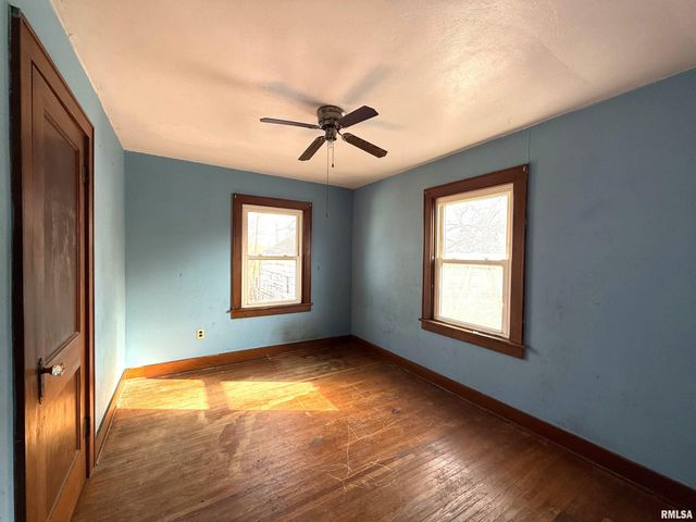 1802 QUAKER Street, Pekin, IL 61554