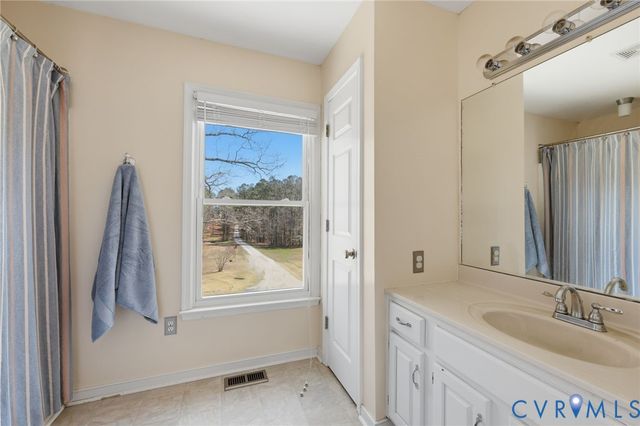 12418 Nash Rd, Chesterfield, VA 23838