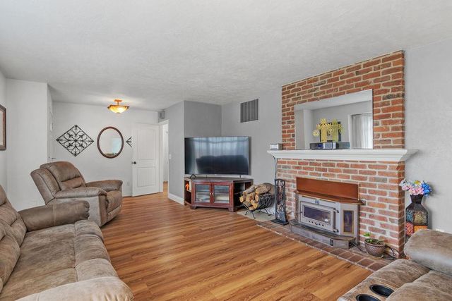 5700 Leonardini Rd, Stockton, CA 95215