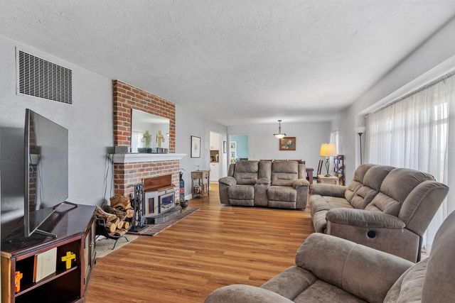 5700 Leonardini Rd, Stockton, CA 95215