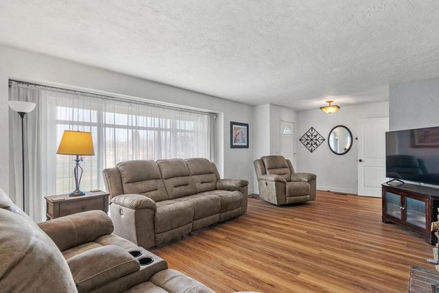 5700 Leonardini Rd, Stockton, CA 95215