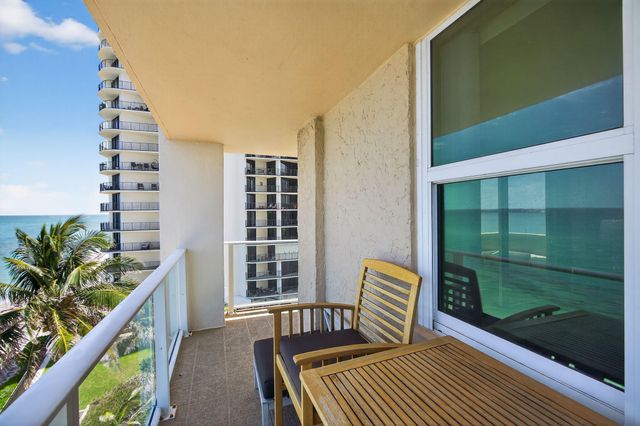 5440 N Ocean Drive 607, Singer Island, FL 33404
