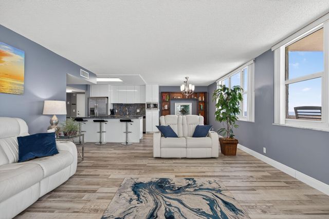 5440 N Ocean Drive 607, Singer Island, FL 33404