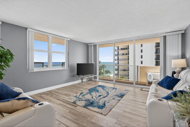 5440 N Ocean Drive 607, Singer Island, FL 33404