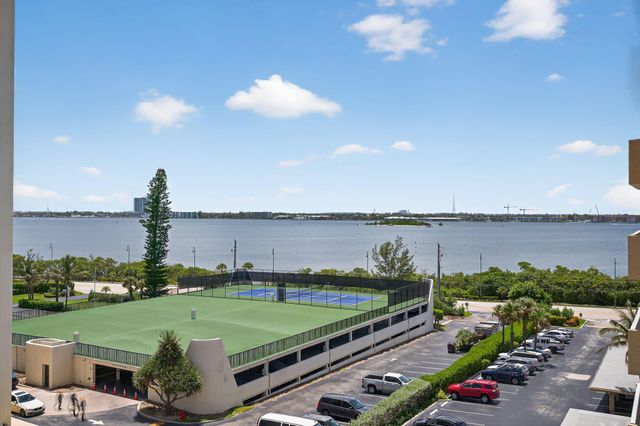 5440 N Ocean Drive 607, Singer Island, FL 33404
