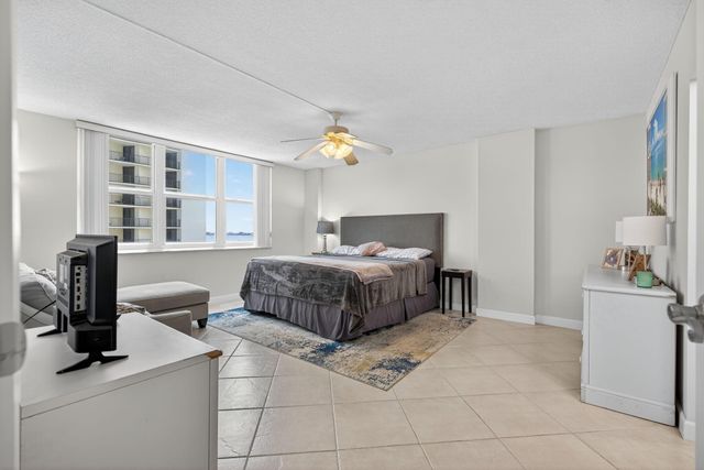 5440 N Ocean Drive 607, Singer Island, FL 33404