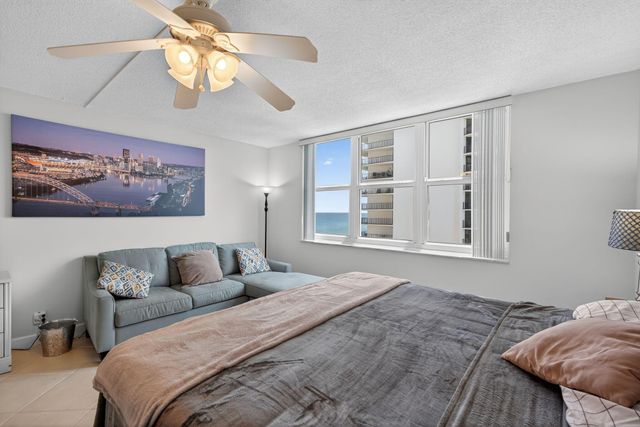 5440 N Ocean Drive 607, Singer Island, FL 33404