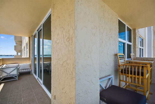 5440 N Ocean Drive 607, Singer Island, FL 33404