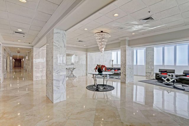 5440 N Ocean Drive 607, Singer Island, FL 33404