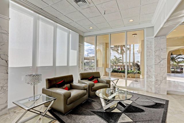 5440 N Ocean Drive 607, Singer Island, FL 33404