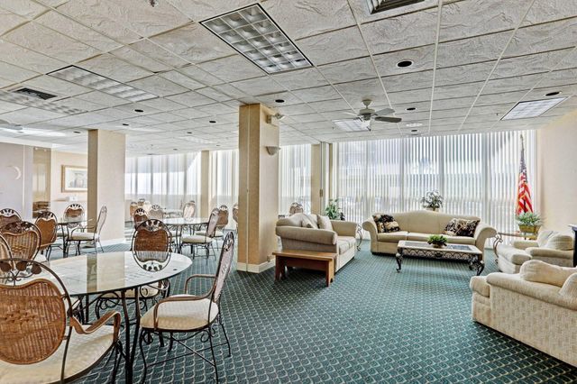 5440 N Ocean Drive 607, Singer Island, FL 33404