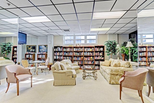 5440 N Ocean Drive 607, Singer Island, FL 33404