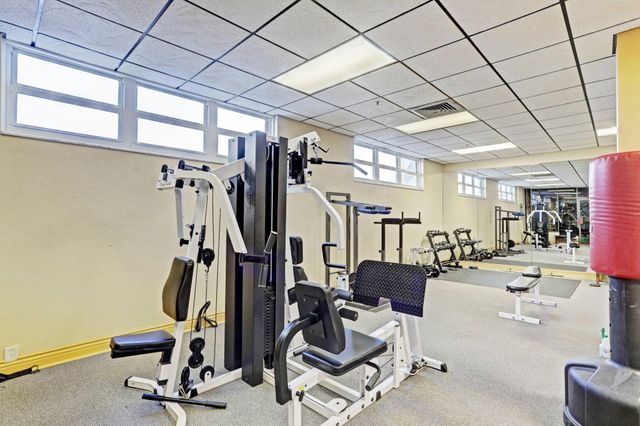 5440 N Ocean Drive 607, Singer Island, FL 33404