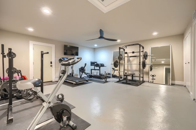 8516 Bellingham Drive, Dallas, TX 75228