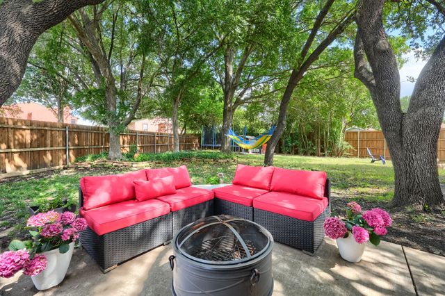 8516 Bellingham Drive, Dallas, TX 75228