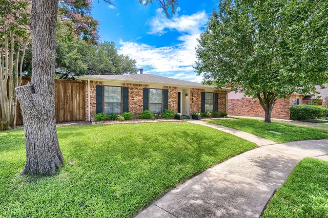 8516 Bellingham Drive, Dallas, TX 75228