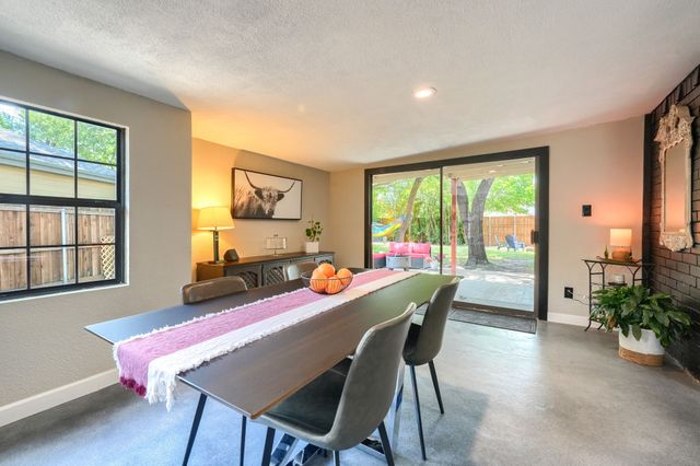 8516 Bellingham Drive, Dallas, TX 75228