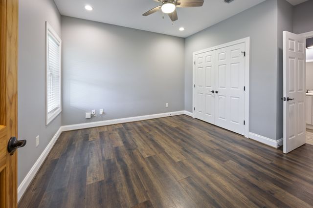 311 Nash Ln, Estill Springs, TN 37330