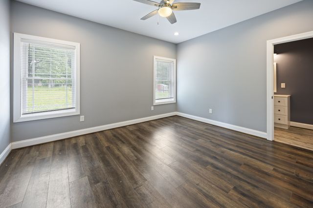 311 Nash Ln, Estill Springs, TN 37330