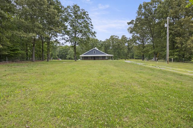311 Nash Ln, Estill Springs, TN 37330