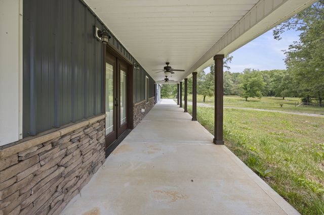 311 Nash Ln, Estill Springs, TN 37330