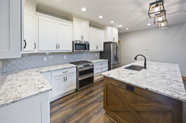 311 Nash Ln, Estill Springs, TN 37330