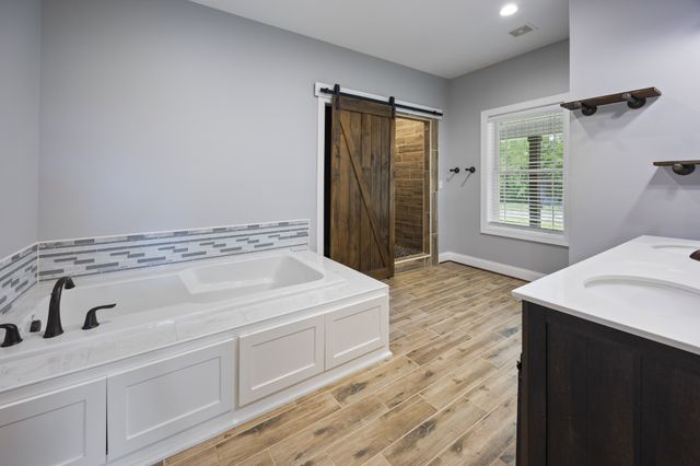 311 Nash Ln, Estill Springs, TN 37330