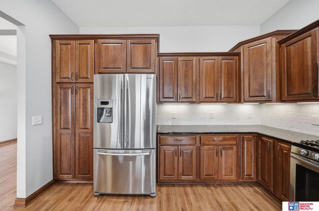 9403 S 28th Street, Lincoln, NE 68516