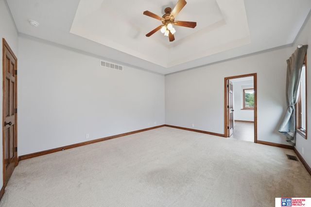 9403 S 28th Street, Lincoln, NE 68516