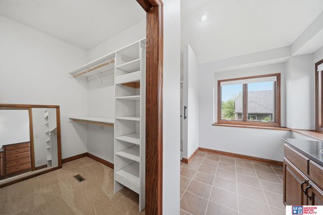 9403 S 28th Street, Lincoln, NE 68516