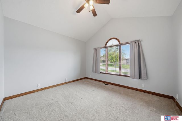 9403 S 28th Street, Lincoln, NE 68516