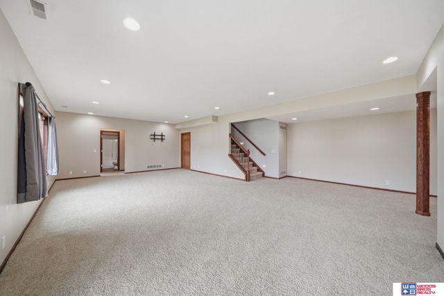 9403 S 28th Street, Lincoln, NE 68516