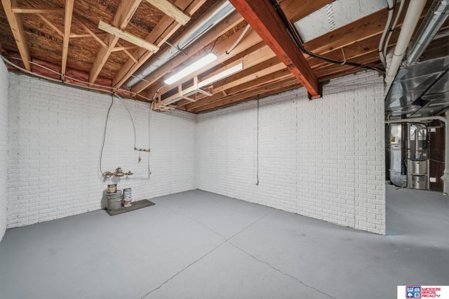9403 S 28th Street, Lincoln, NE 68516