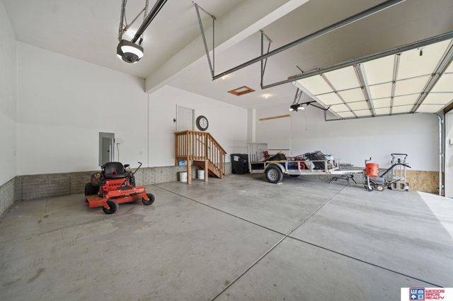 9403 S 28th Street, Lincoln, NE 68516